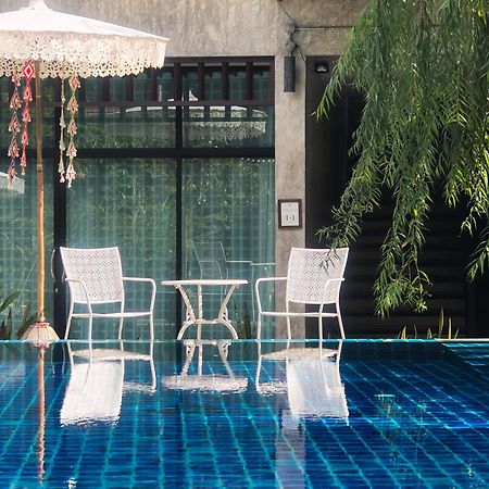 Hotel Arun Rawee อรุณ รวี Chiang Mai Zewnętrze zdjęcie